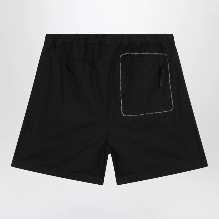 Moncler - Black cargo shorts in cotton gabardine