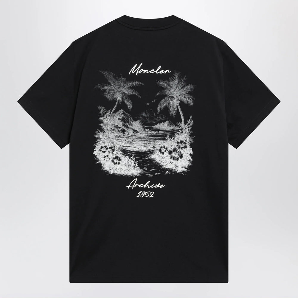 Moncler - Navy blue T-shirt with logo print Brand Apparel & Accessories > Clothing > Shirts & Tops