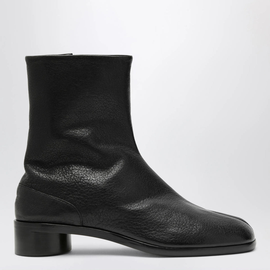 Maison Margiela - Tabi leather ankle boots in black Brand 42 IT