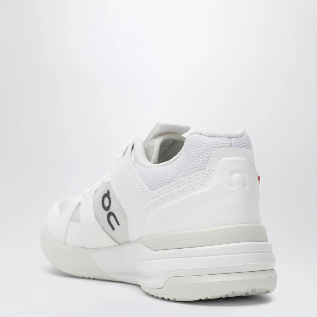 On - The Roger Clubhouse Pro tennis shoes in white/ice Brand